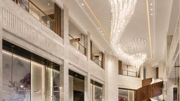 1 habitación, edredón, minibar y caja de seguridad en la habitación