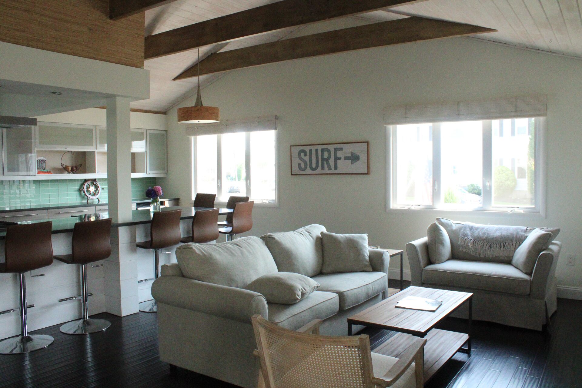 Family Friendly 3BR 2 BA open layout walkable to both golf & beach