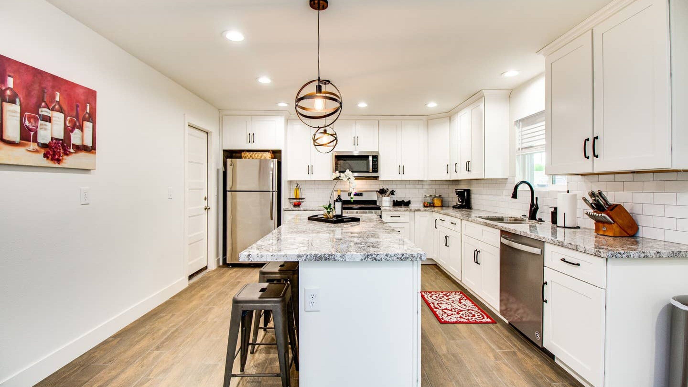 Studio (4 Bedrooms) | Private kitchen | Fridge, microwave, oven, toaster
