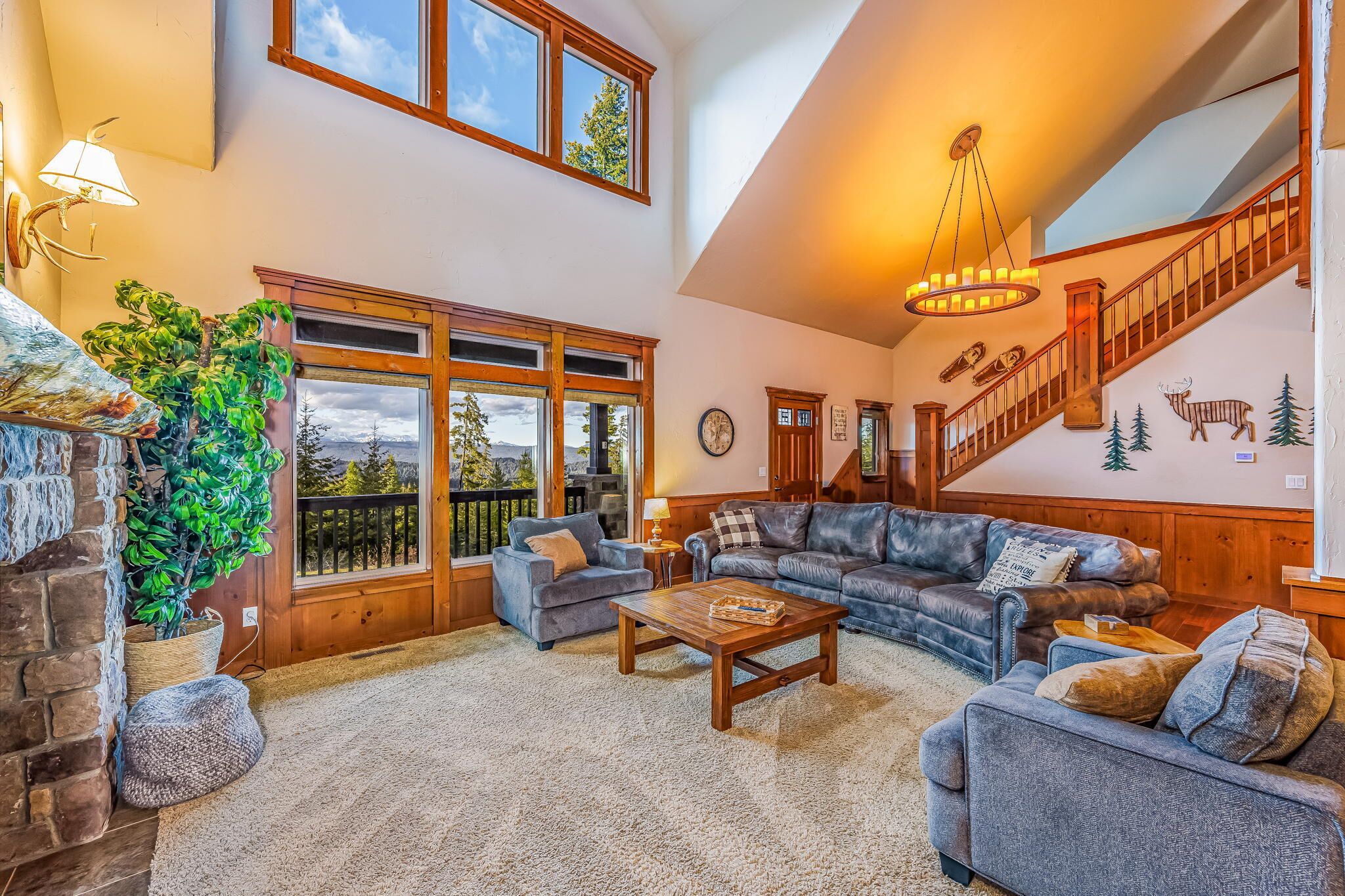 Super Private-Luxury-MT VIEWS-HotTub/GmRoom-BIG OFF SEASON SPECIALS!