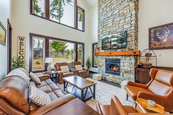 Smart TV, fireplace, foosball, table tennis