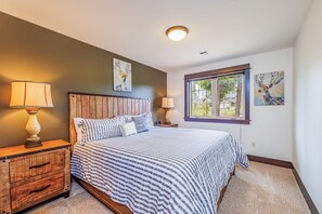 3 quartos, ferros/tábuas de passar roupa, Wi-Fi de cortesia