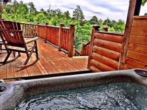 Terrace/patio - Secluded Cabin Near Smoky Mountains. Hot Tub! Honeymoon! ❤️ (Sevierville)