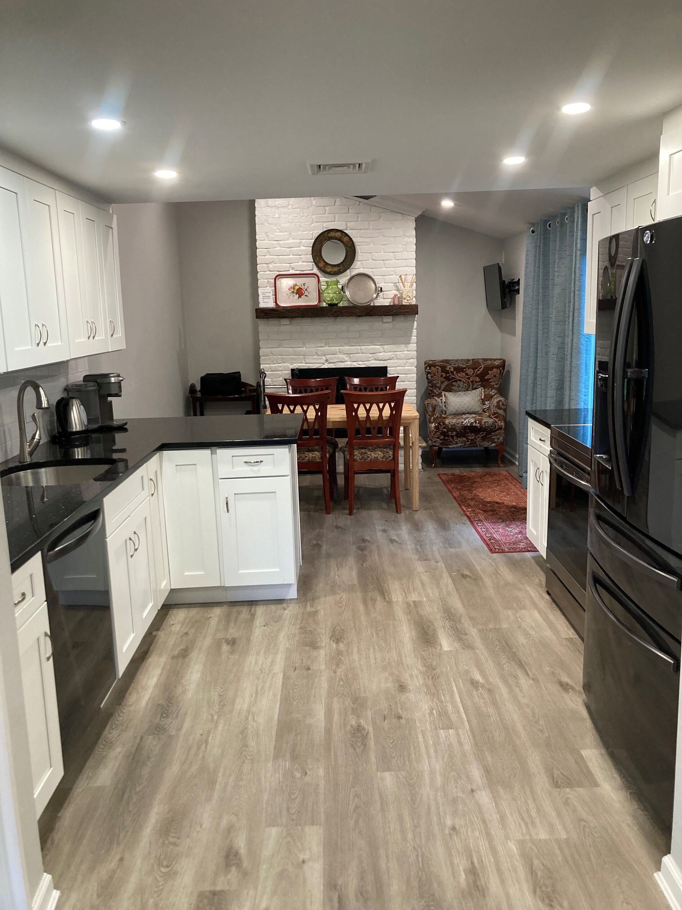 Cottage Near Cedar Beach