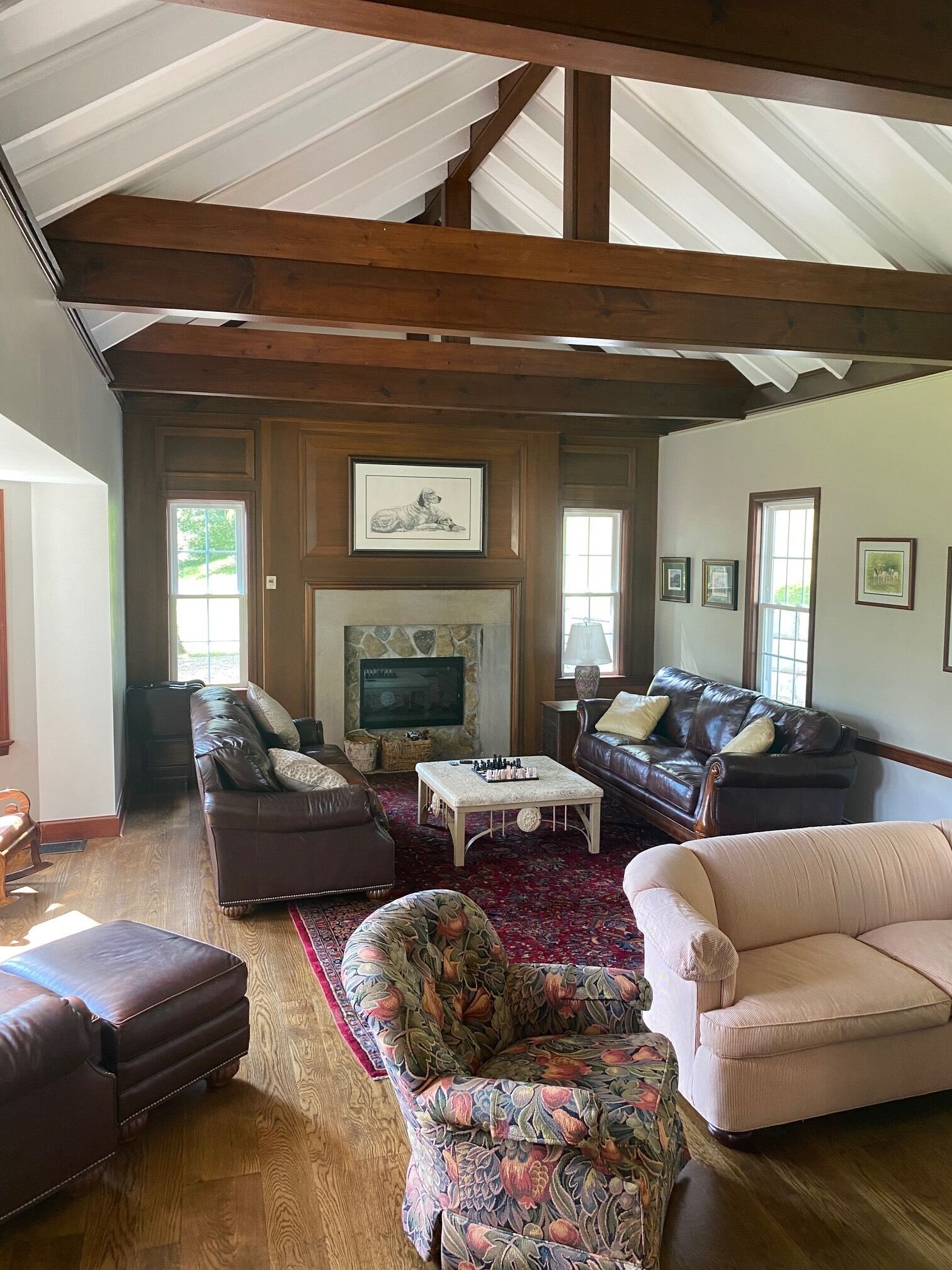 Laurel Highlands Private Estate with Barn & 80 Acres of scenic mountain trails. 