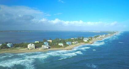 Private and cozy Downtown Stuart Oasis