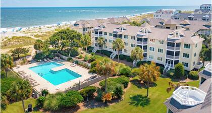 End unit, Screen porch, Just steps to beach & pool - 101E Port O call
