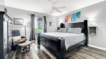 2 slaapkamers, een strijkplank/strijkijzer, reisbedje, gratis wifi