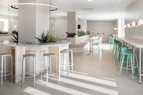 Lobby. B&B Hotel Elche