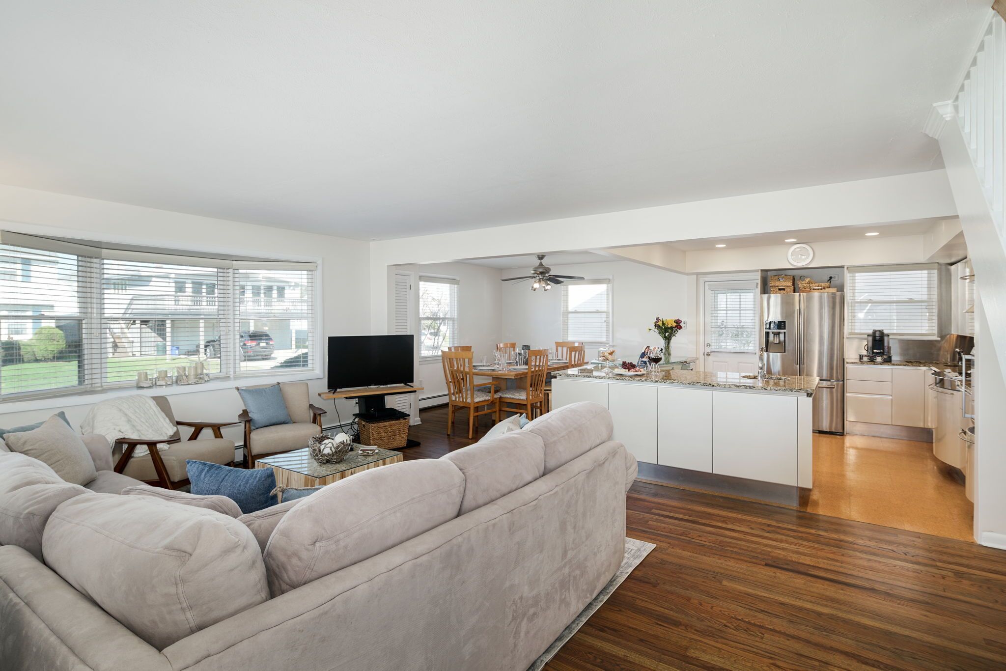 Steps from the pristine Gardens beach. A rare find. Welcome to The Seagate.