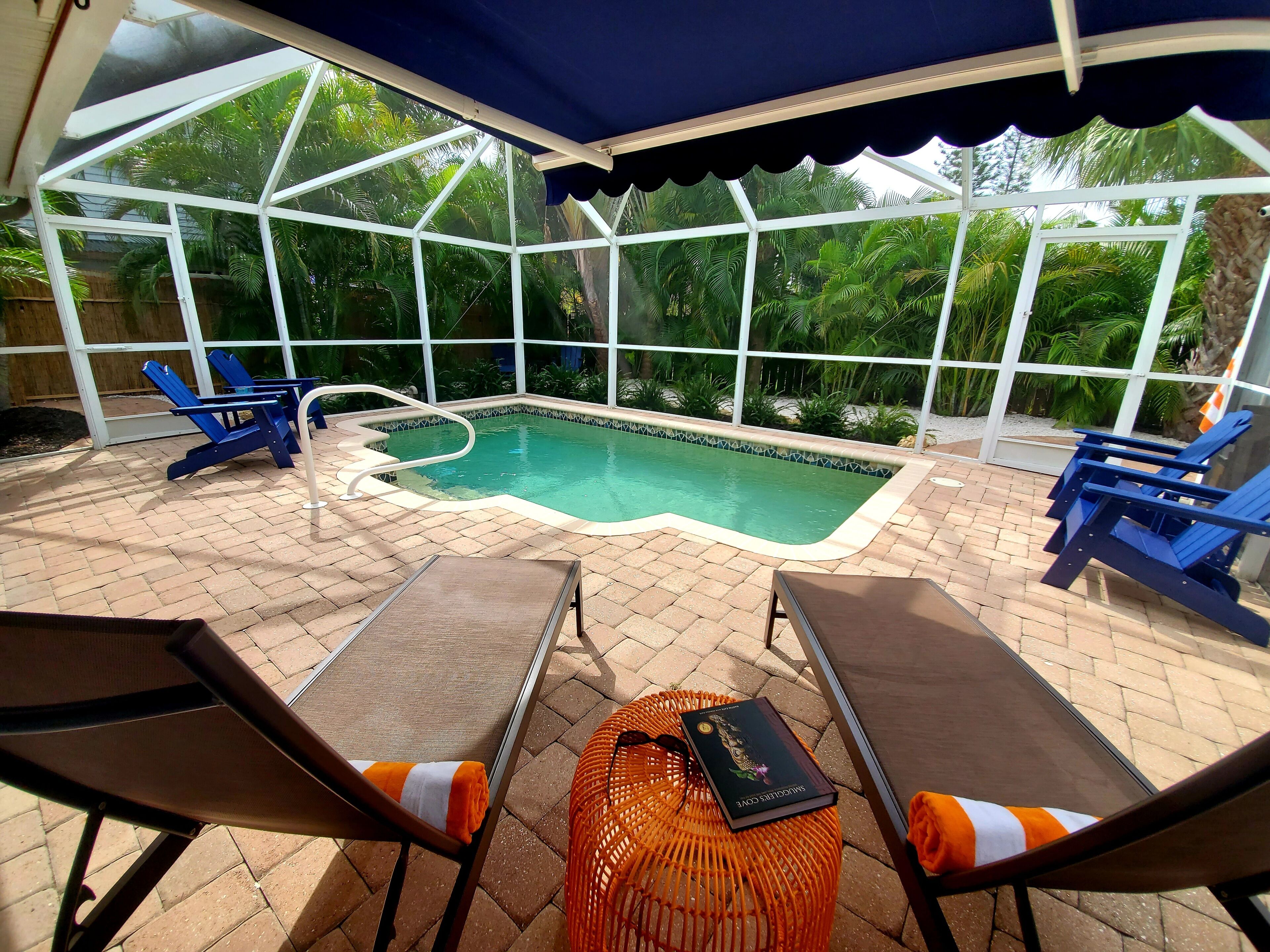 Heated Pool! Free Bikes, Kayaks, Sups! One of a kind on Manasota Key!