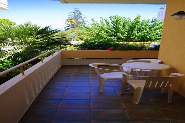 Balcony - Kydonia Apartments (Platanias)