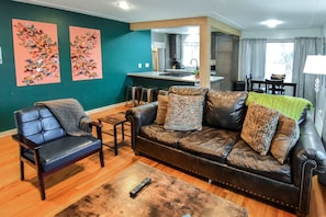 TV, offices - Enchanting Upper Unit with Whimsical Details (Denver)