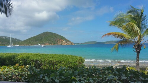 Paradise at the Waters Edge at Cabrita By The Sea includes Wifi