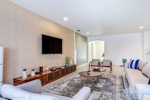 Deluxe-Haus | 14 Schlafzimmer, kostenloses WLAN, Bettwäsche
