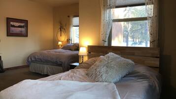 7 slaapkamers, een strijkplank/strijkijzer, reisbedje, gratis wifi