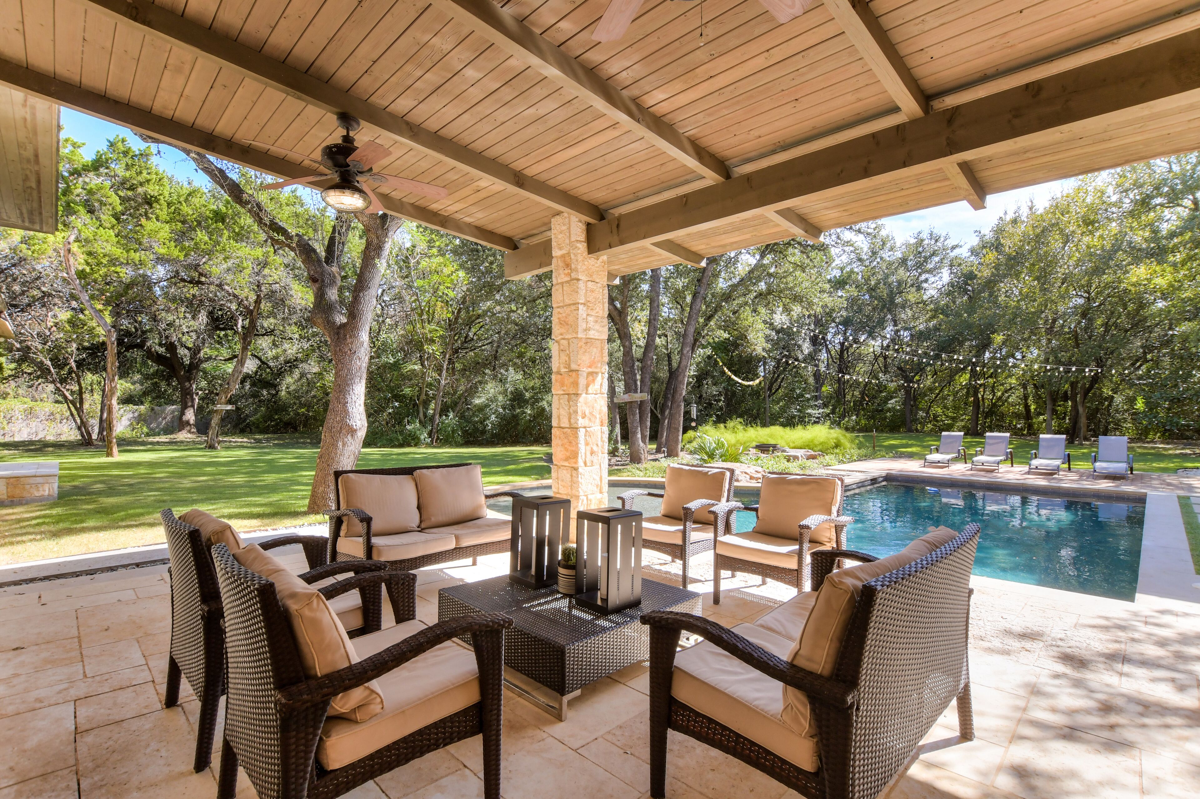 Free Night I Above Luxe | Pool | Firepit I 6mi to ATX l Privacy l F1 Host
