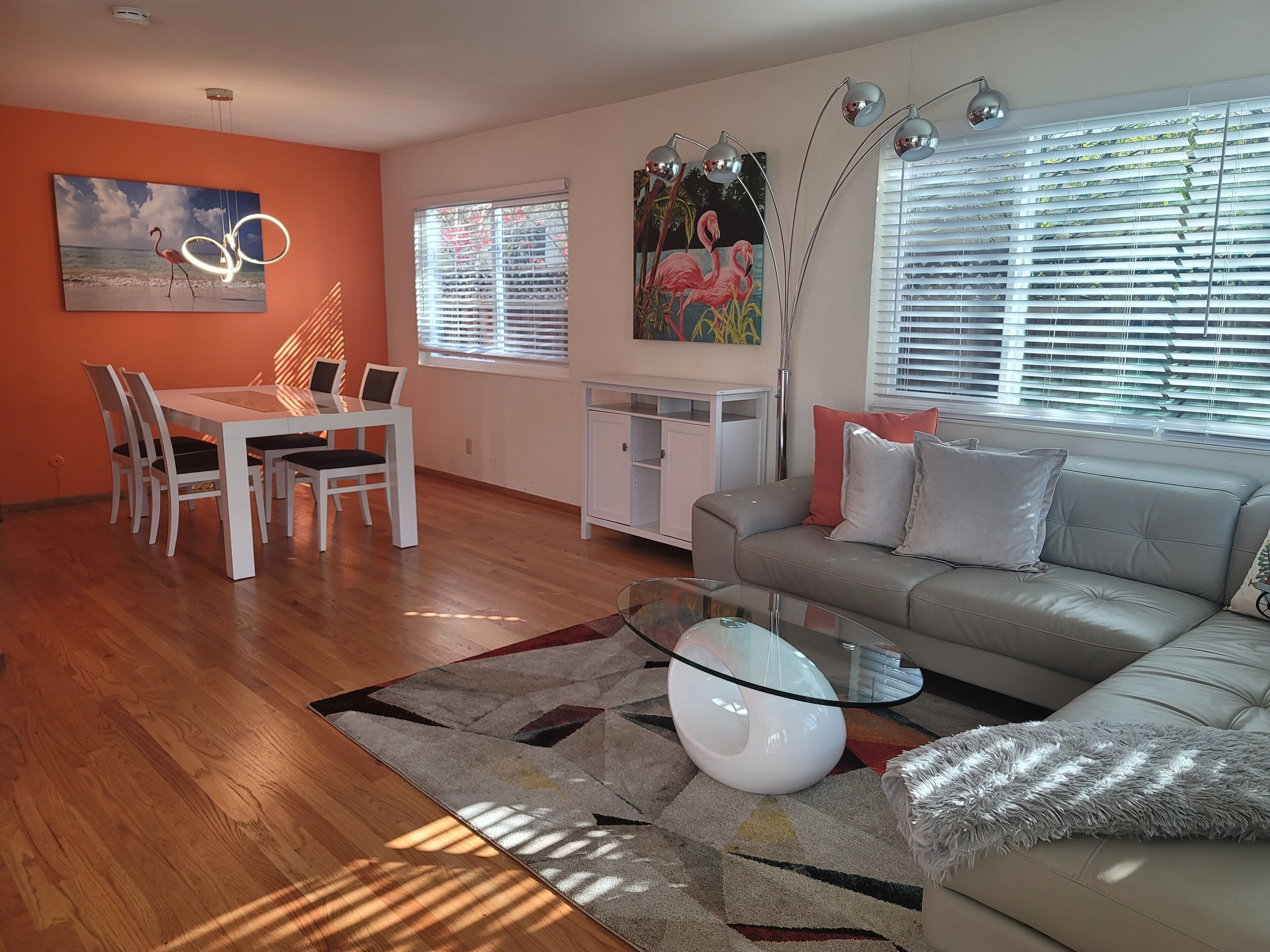 Live the Downtown Palo Alto Lifestyle!