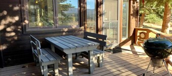 Shuttle to Resort, Remodeled 1930 sqft, Family Friendly, Large Outdoor Space