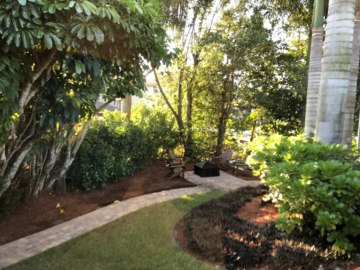 Photo 20 of Pelican House Royal Harbor on Naples Bay