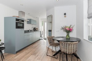 Dining - Lovely cottage for 2 close to the sea! (Aagtekerke)