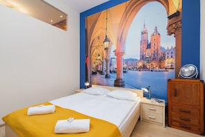 4 bedrooms, bed sheets