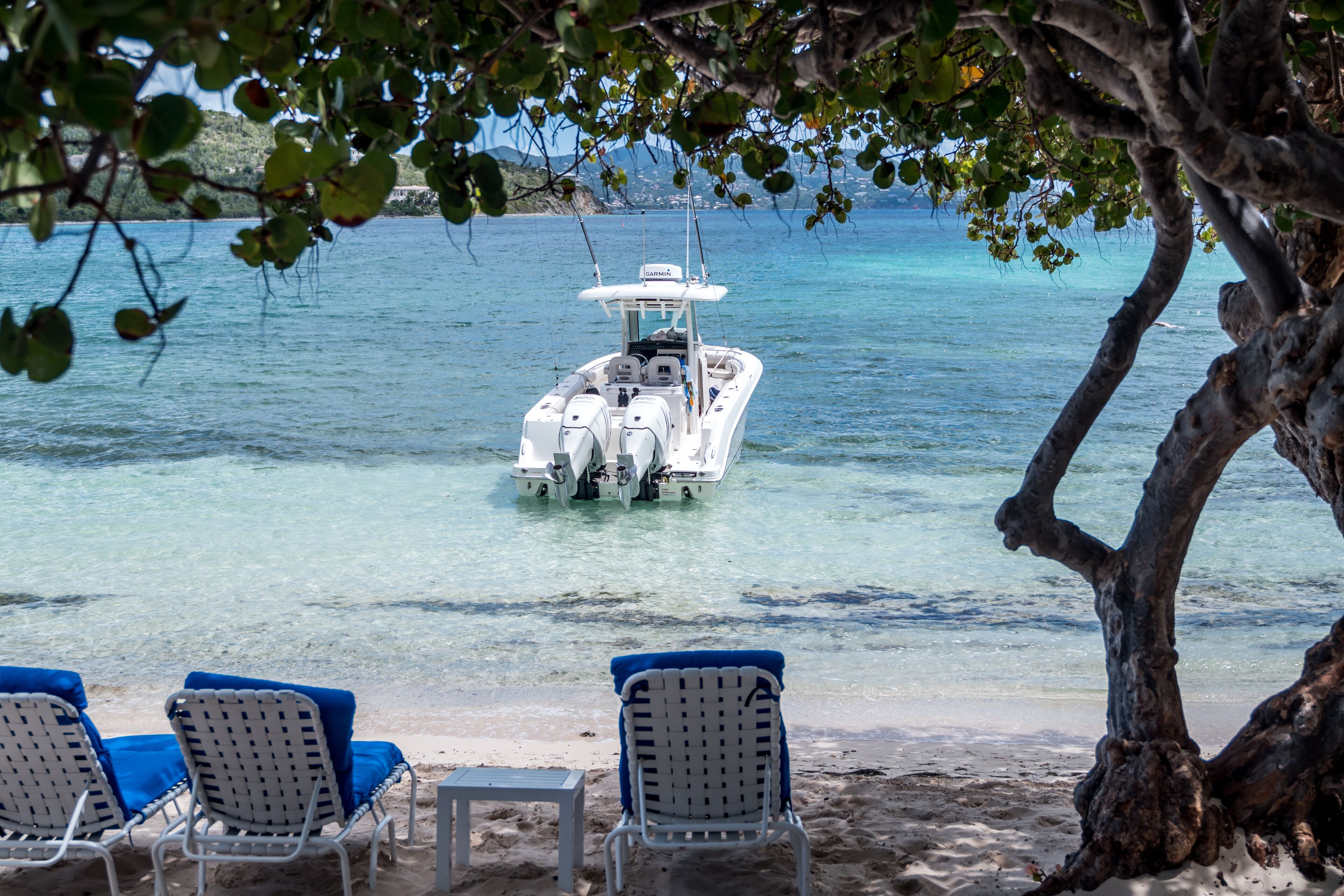 Private beach, sun loungers, beach umbrellas, beach towels