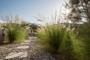 Property grounds - Villa SIGRI (MYTILENE)