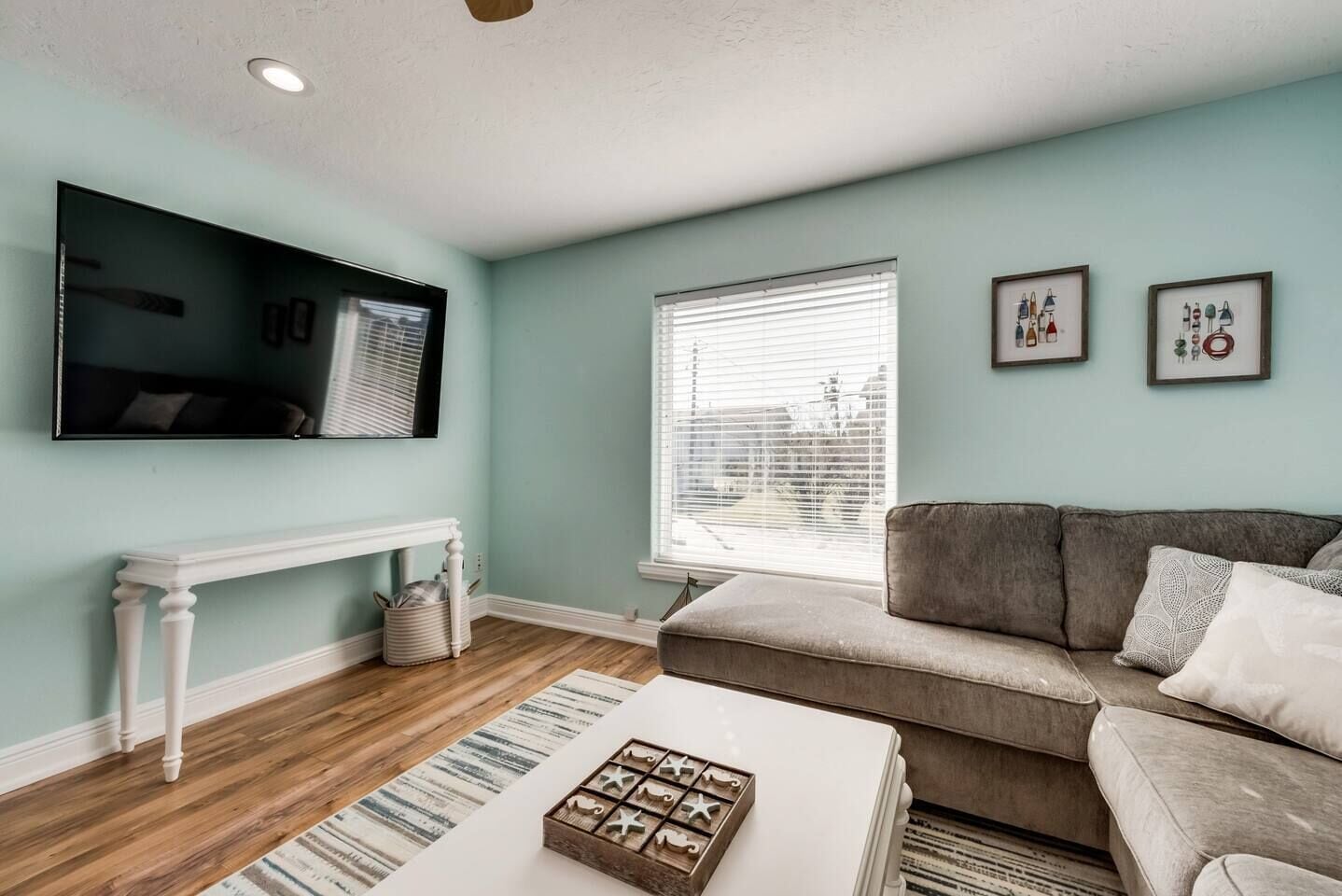 Salty Seahorse Coastal Getaway * Private Pool!