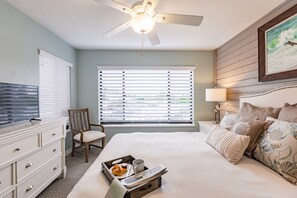 2 habitaciones, tabla de planchar con plancha y cuna de viaje 