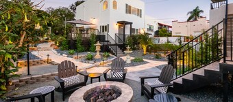 NEW WATER VIEW FAMILY Villa AC Deck HOT TUB GRILL FIRE PIT onsite free parking!!