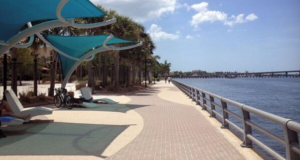 Property grounds - Condo 3br 2.5bath Gated Community (Bradenton)