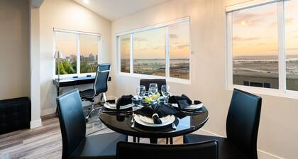 AMAZING PANORAMIC WATER VIEWS! AC/WATER VIEW DECK/FIRE PIT/BBQ NEW FAMILY RESORT