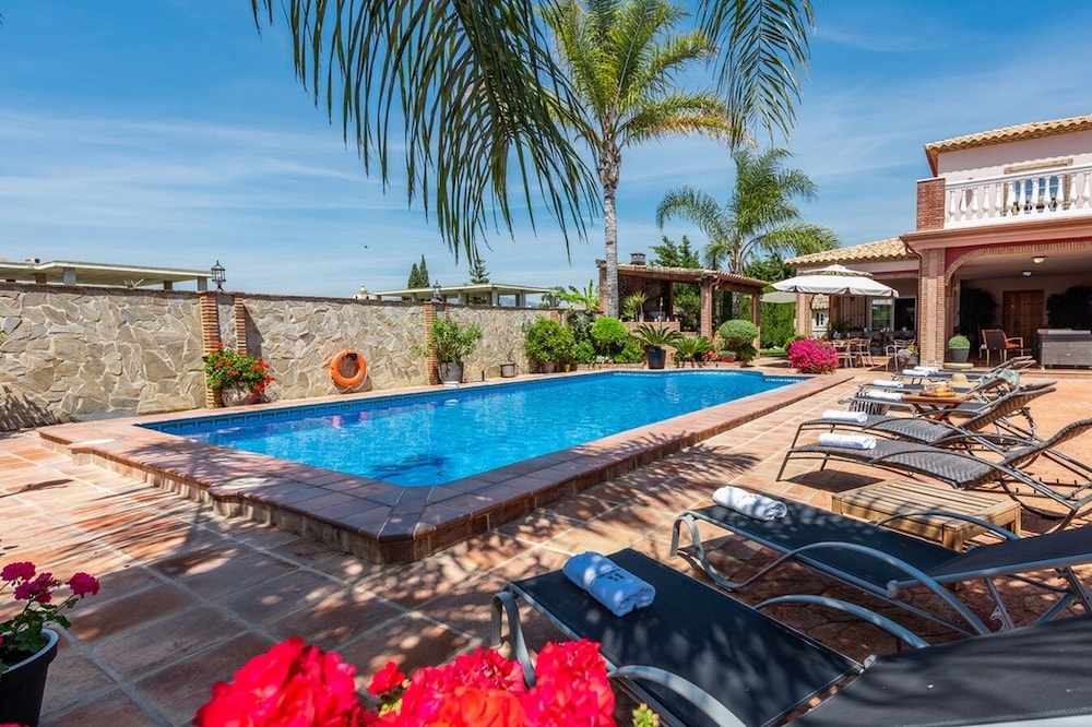 Villa Jeroma Mijas Costa by Ruralidays