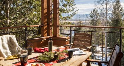 Outpost: Moose Creek 34 - Private Hot Tub!