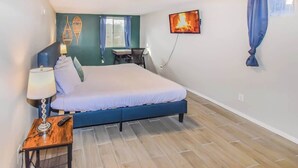 2 bedrooms, iron/ironing board, travel crib, WiFi - Cozy basement space with 2 bedrooms and kitchenette (Denver)