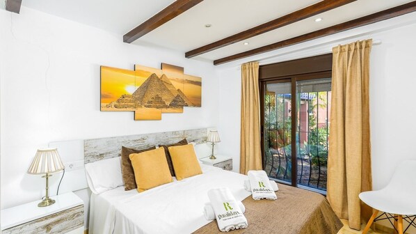 3 dormitorios, tabla de planchar con plancha, cuna de viaje y wifi