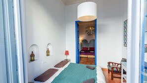 6 bedrooms, iron/ironing board, travel cot, WiFi - El Patio Andaluz de Vélez Vélez-Málaga by Ruralidays (Málaga)