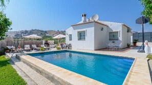 Pool - Villa ManuelG Nerja by Ruralidays (Málaga)