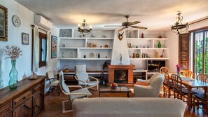 Interior - Villa Cortijo El Peñon Frigiliana by Ruralidays (Málaga)