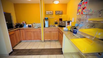 Free daily continental breakfast