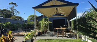 Family-Friendly Umina Beach Home with Private Pool 💦💦