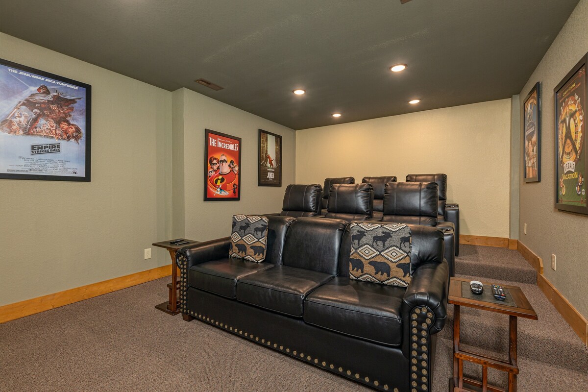 Photo 68 of 4BR, Indoor pool, game room, hot tub. Free attraction tickets!