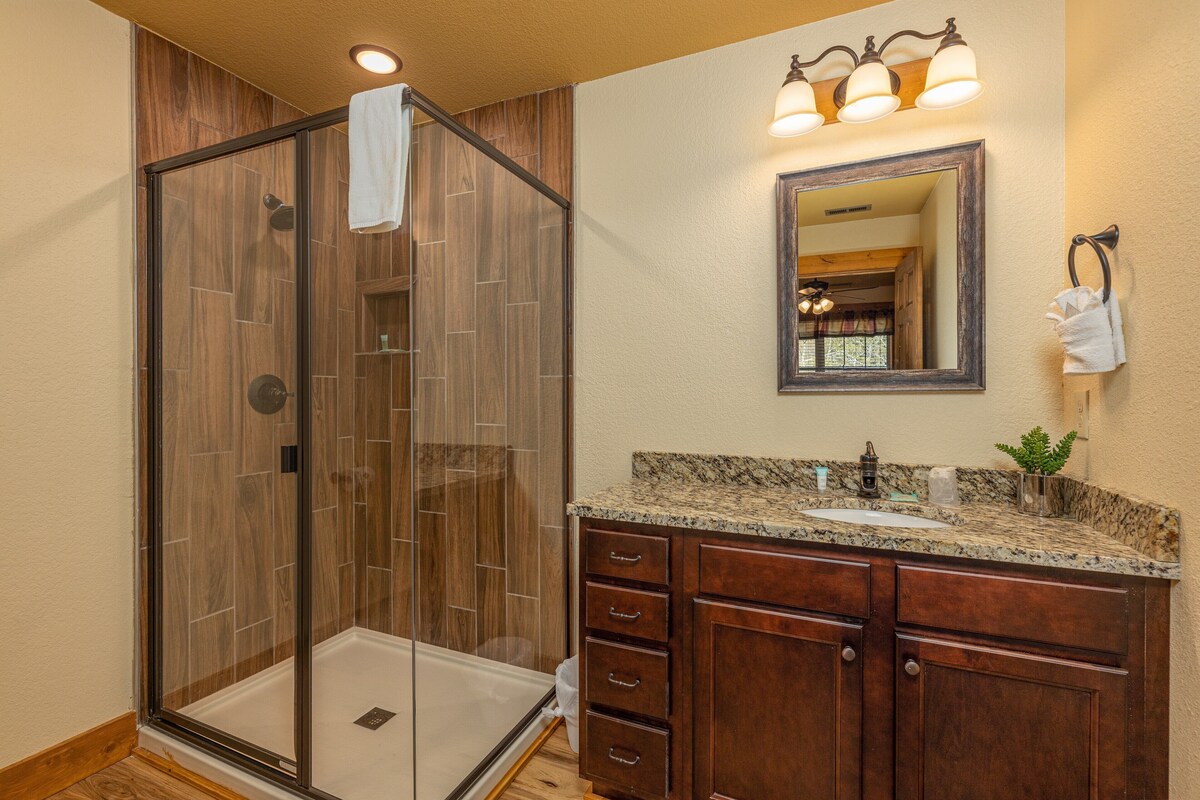 Photo 88 of 4BR, Indoor pool, game room, hot tub. Free attraction tickets!