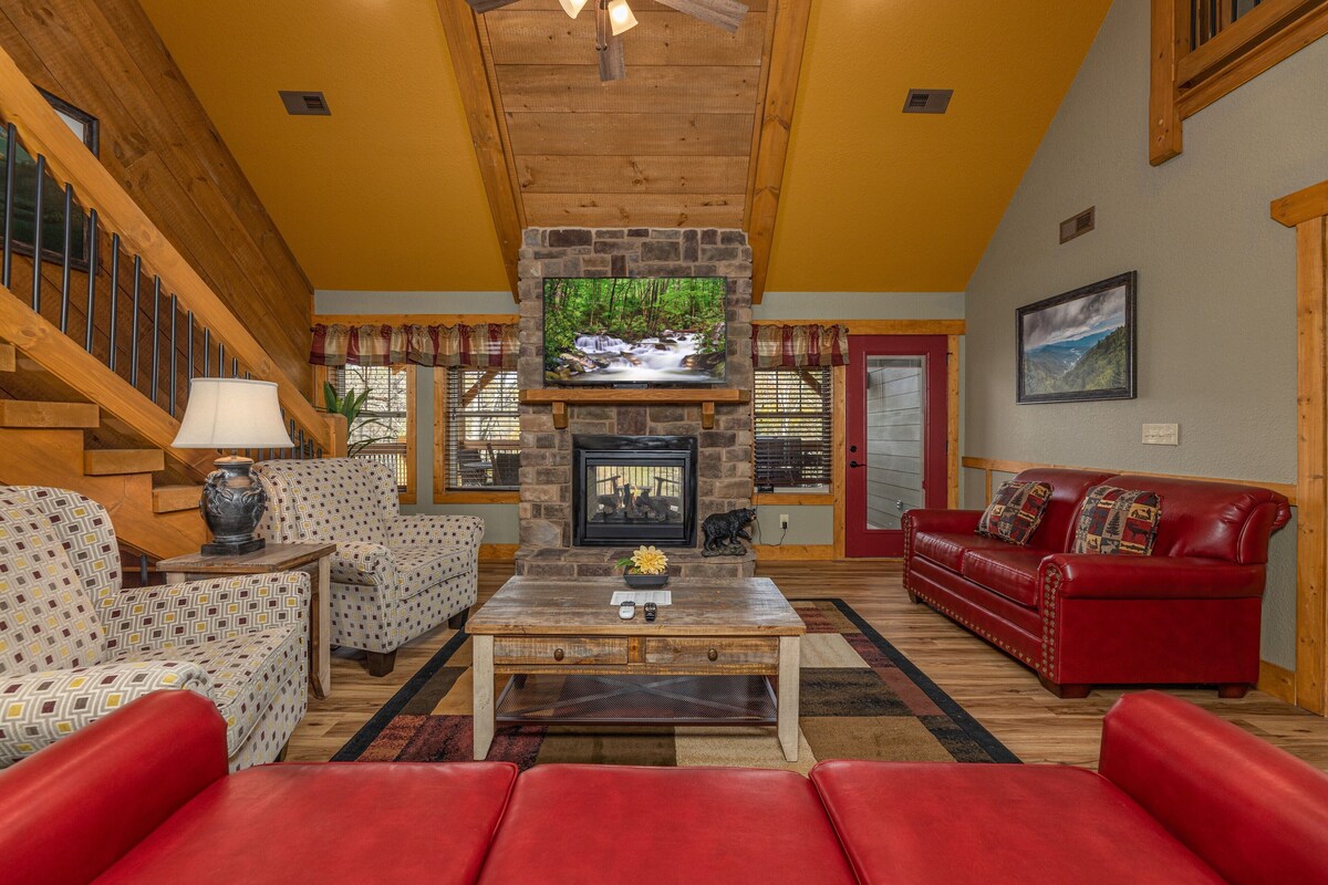 Photo 66 of 4BR, Indoor pool, game room, hot tub. Free attraction tickets!