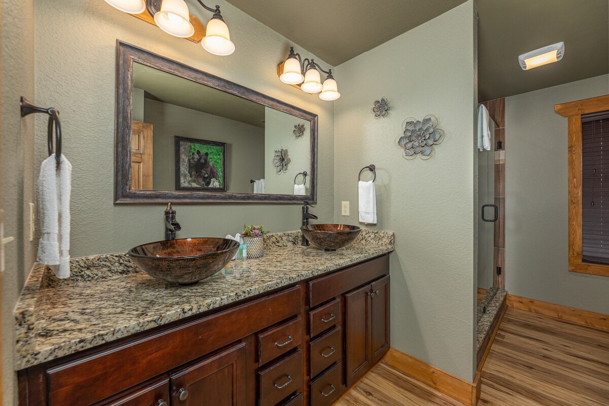 Photo 78 of 4BR, Indoor pool, game room, hot tub. Free attraction tickets!