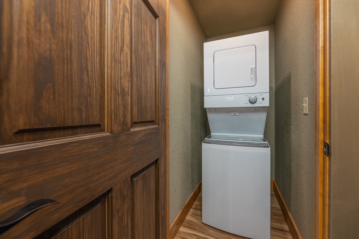 Photo 96 of 4BR, Indoor pool, game room, hot tub. Free attraction tickets!
