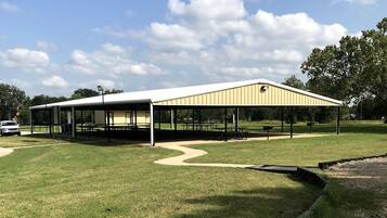 Enceinte de lâhĂ©bergement