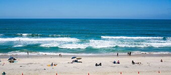 Oceanfront Condo on Sand, Walk to Carlsbad Village