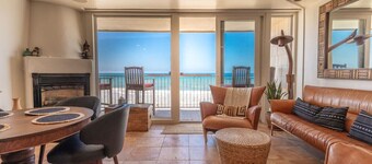 Oceanfront Condo on Sand, Walk to Carlsbad Village